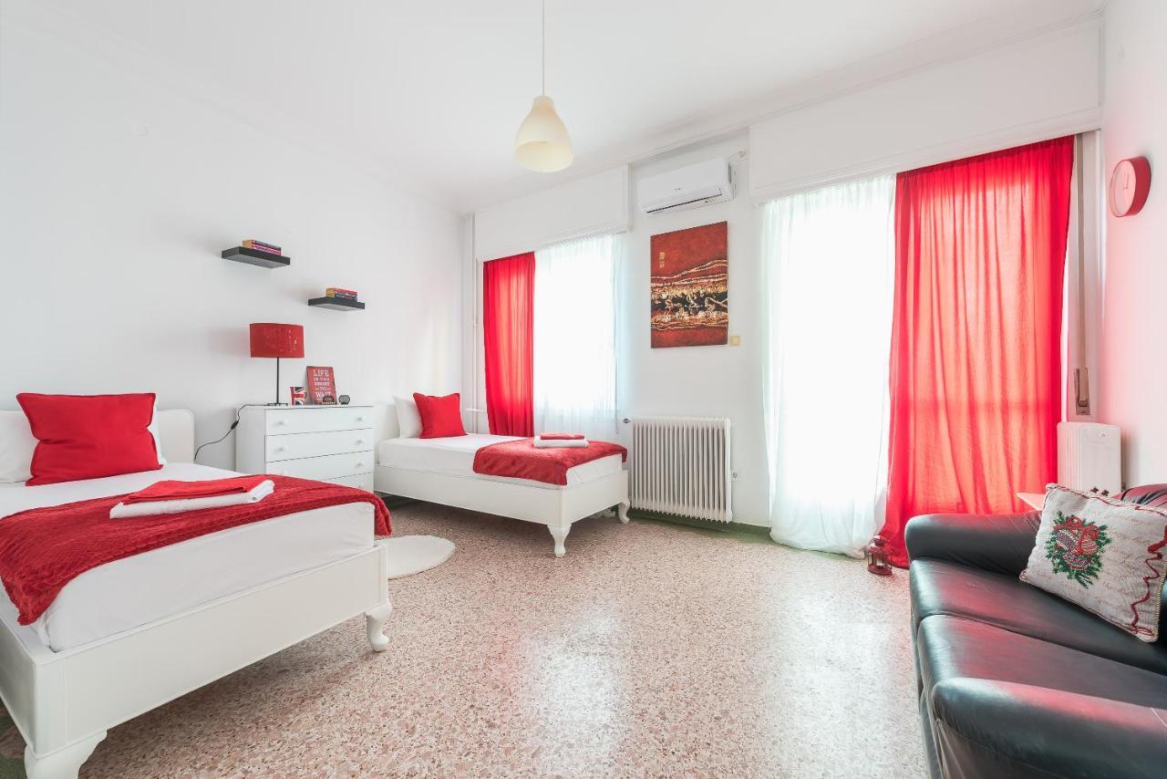 Private Rooms Athens - Shared Bathroom المظهر الخارجي الصورة